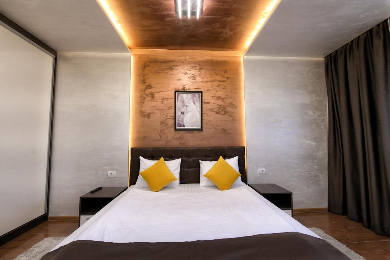 Garnet Hotel & Event Centar Ruma Dış mekan fotoğraf