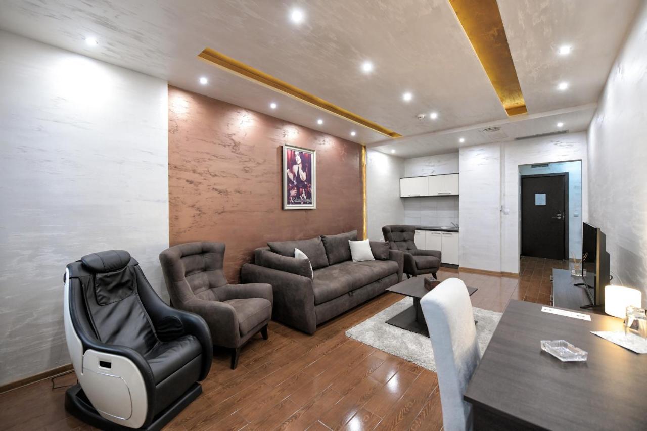 Garnet Hotel & Event Centar Ruma Dış mekan fotoğraf
