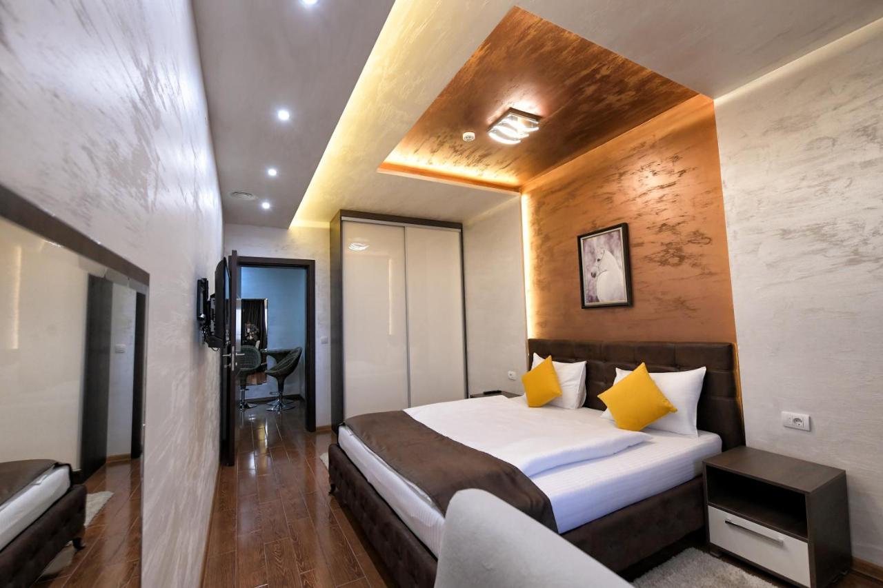Garnet Hotel & Event Centar Ruma Dış mekan fotoğraf