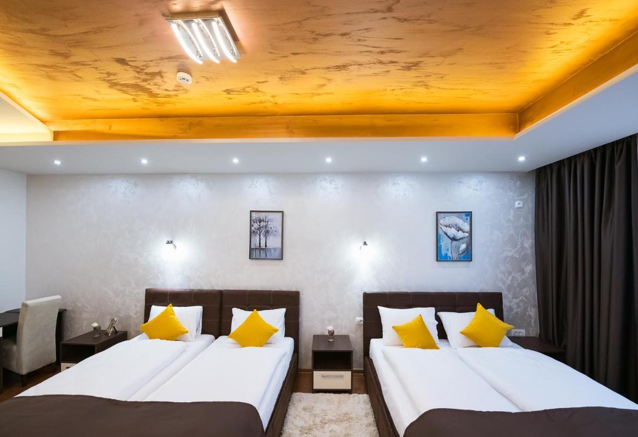Garnet Hotel & Event Centar Ruma Dış mekan fotoğraf